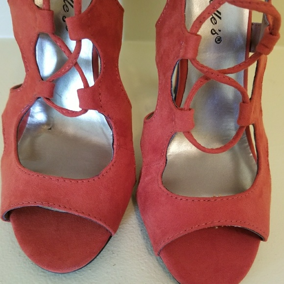 Burnt orange lace up heels - Picture 4 of 5